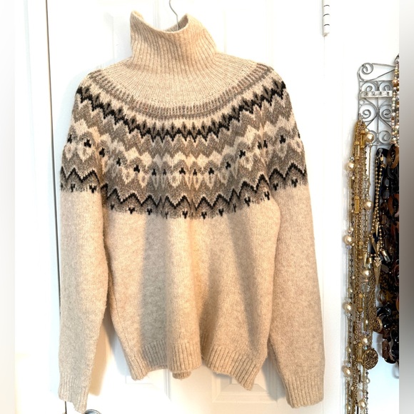 Cielo Sweaters - 🎀 NWT Stunning FAIR ISLE SWEATER w sparkle threading by CIELO Large 🎀